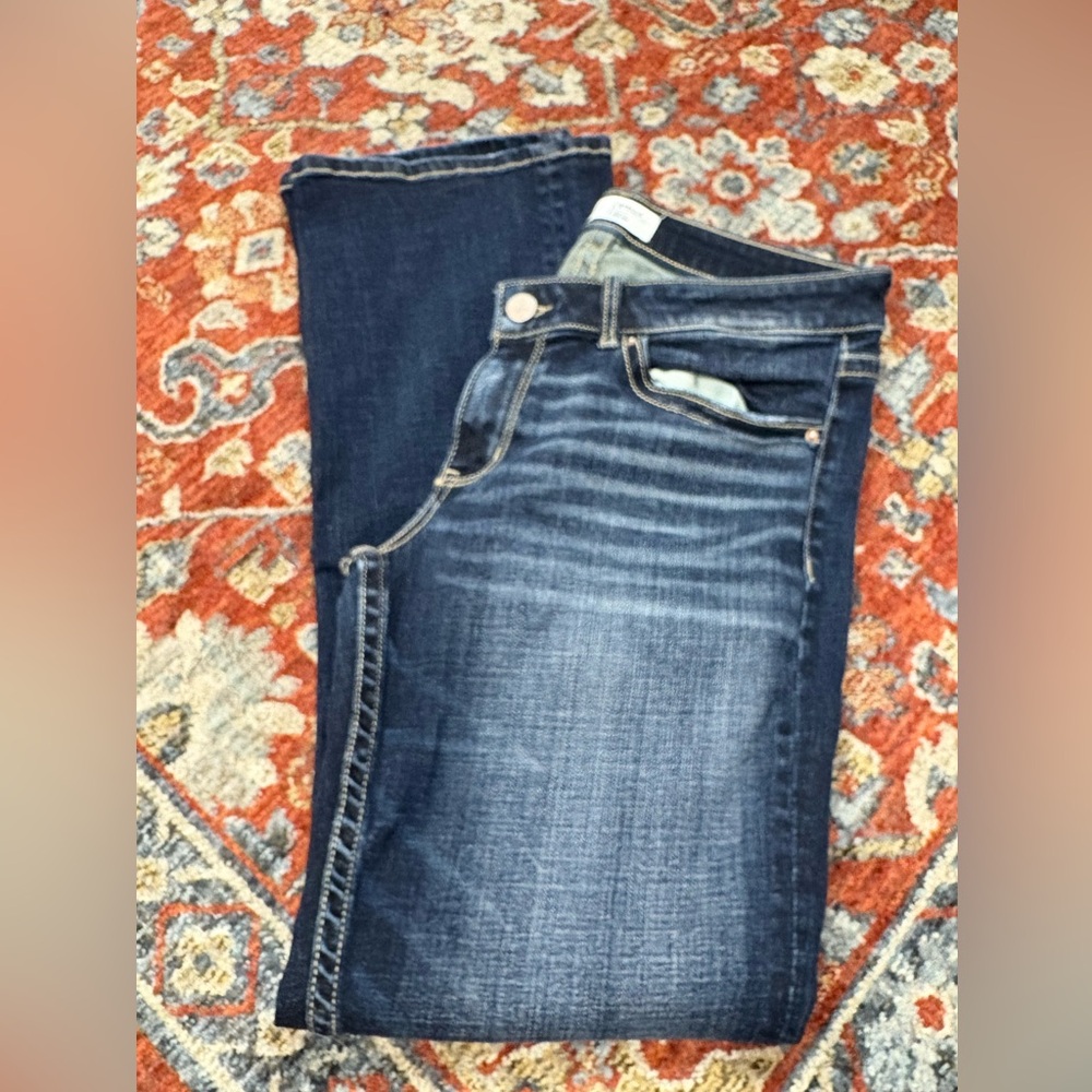 BKE Stella Low Rise Boot Cut Jeans - women’s size 30x31 1/2